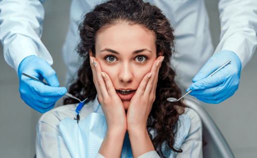 Image of a girl with a doctor.